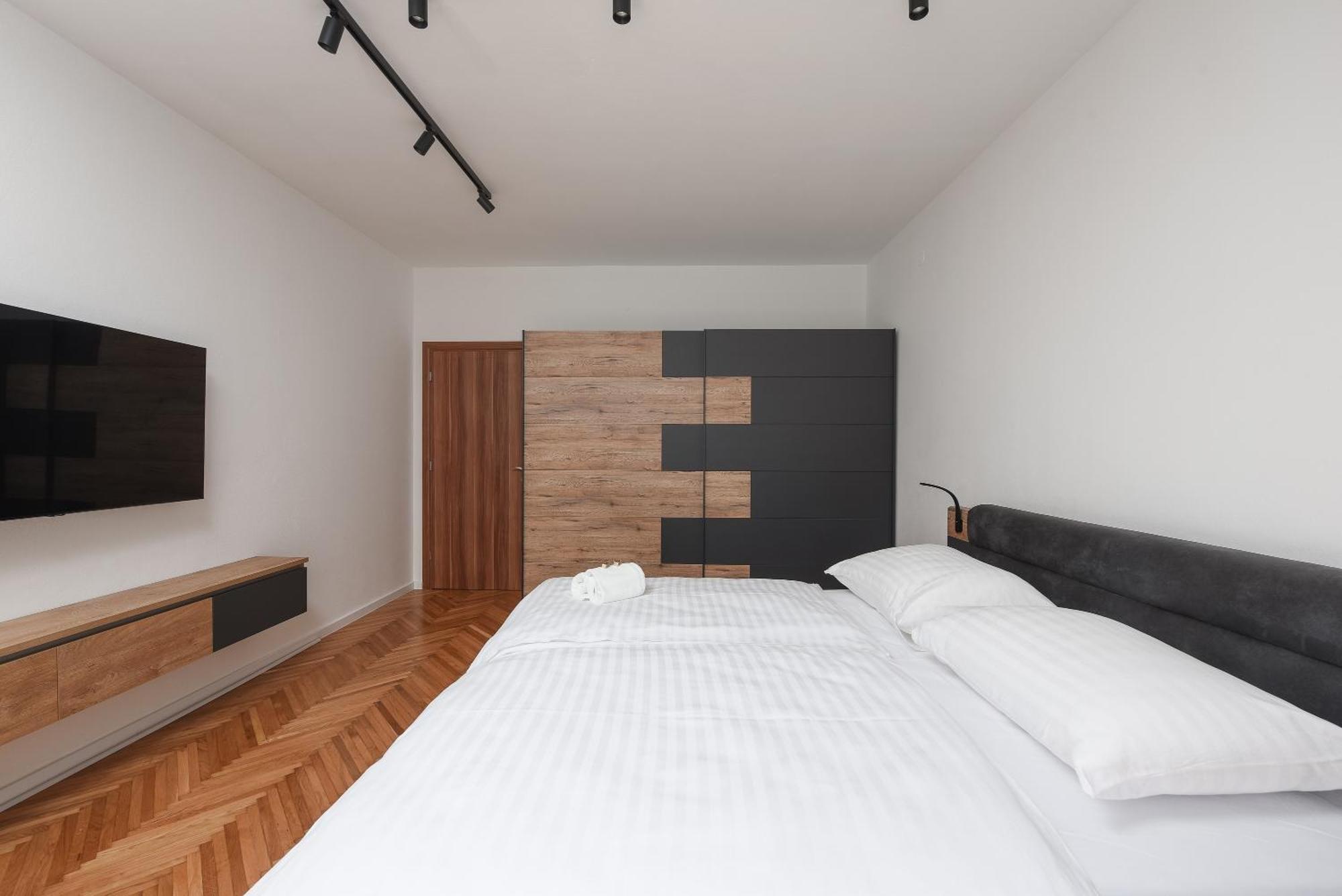 Apartma Monika *
